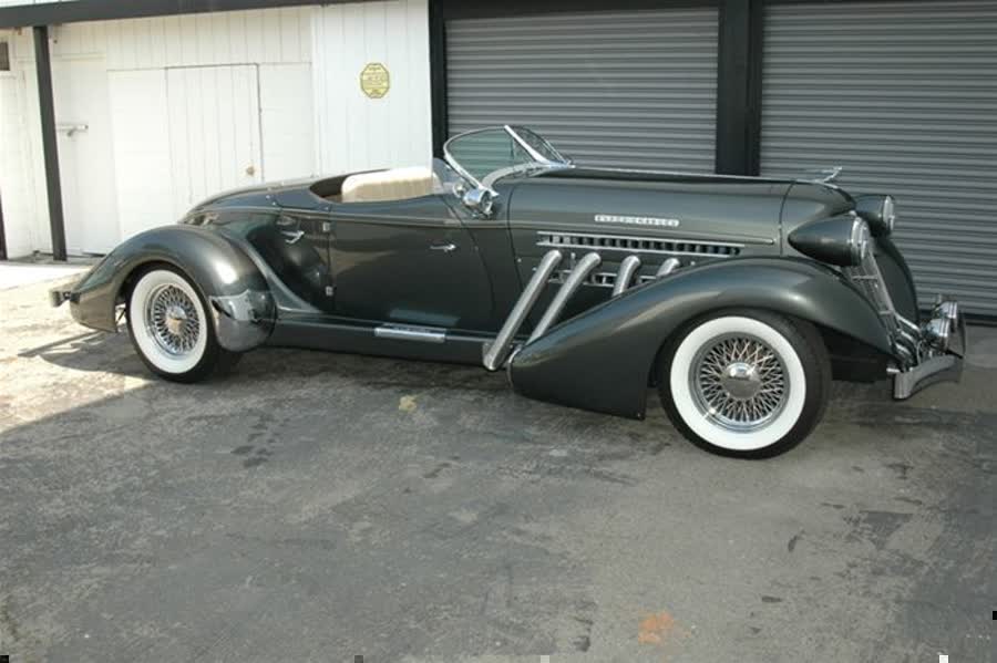 Here we have a beautiful Auburn Speedster factorybuilt by Speedster