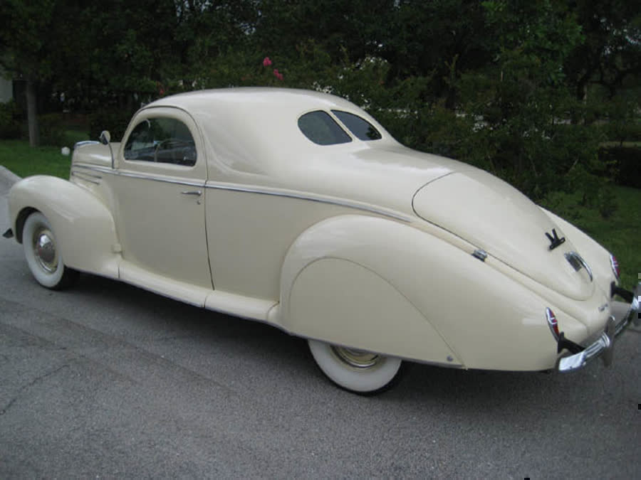 1939 Lincoln Zephyr Coupe