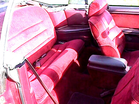 chrysler-open-backseat.jpg (76870 bytes)